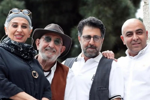 اکران فیلم «هفت بهار نارنج» با حضور علی نصیریان در دانشگاه امیرکبیر